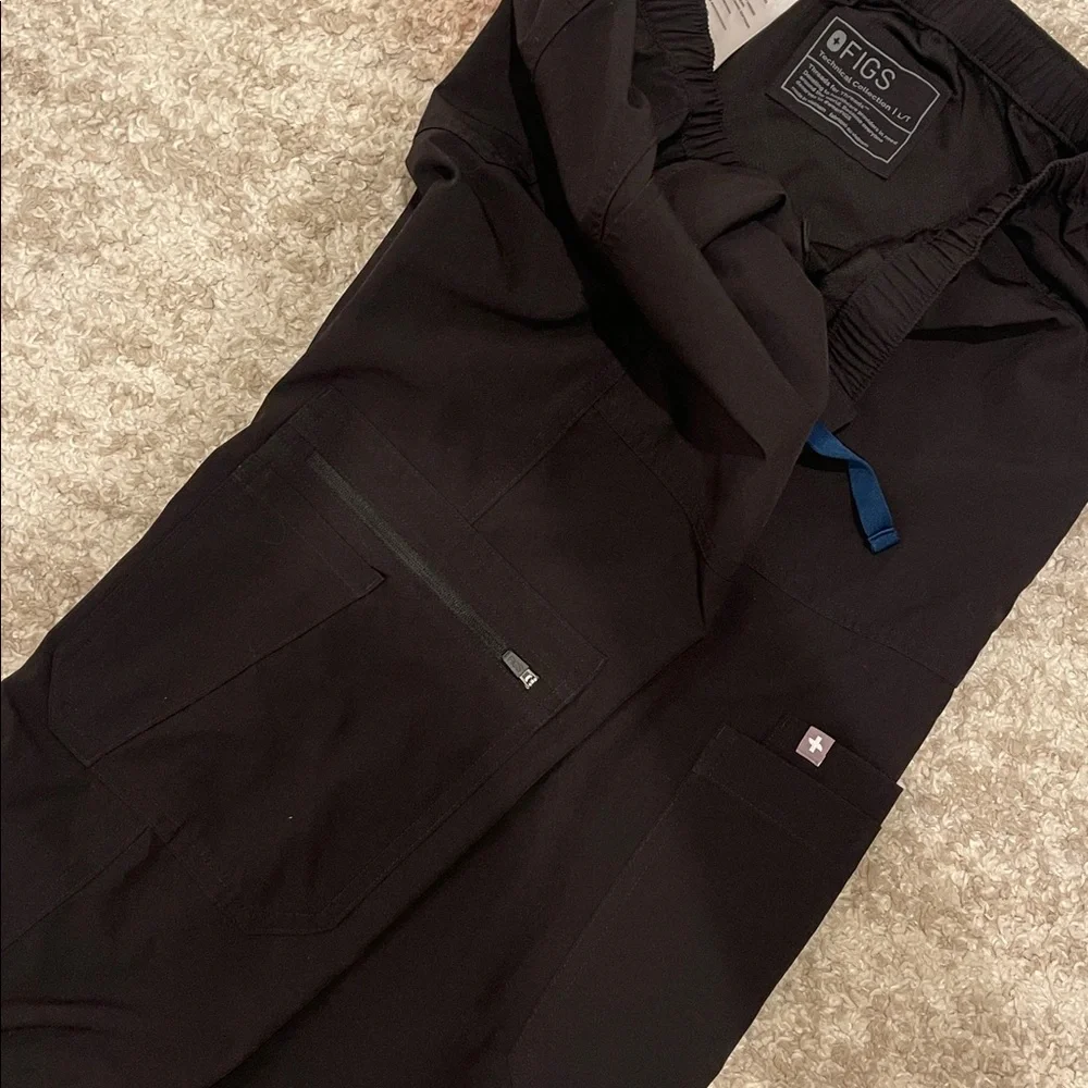Figs Slim Cairo FREEx Lined Cargo Scrub Pants Size L/T